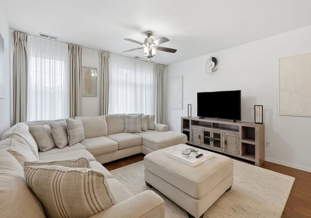 Photo 3 of Condo for sale at 7421 Claridge Dr #J, Bridgeview, IL 60455 | MLS# 12767438 | Listing updated on 2026-09-29
