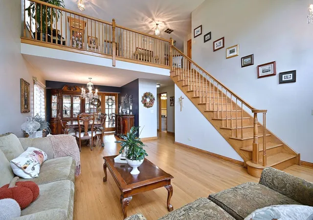 Photo 3 of Single family home for sale at 1739 Farwell Ave, Des Plaines, IL 60018 | MLS# 12767442 | Listing updated on 2026-10-07