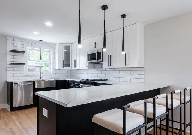 Photo 2 of Single family home for sale at 210 S Wa Pella Ave, Mount Prospect, IL 60056 | MLS# 12767448 | Listing updated on 2026-09-23