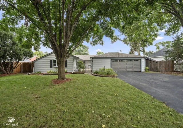 Photo 1 of Single family home for sale at 172 Lawton Ln, Bolingbrook, IL 60440 | MLS# 12767459 | Listing updated on 2026-09-30