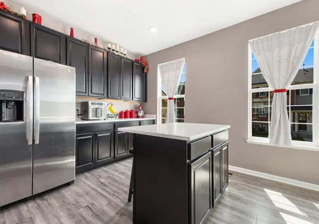 Photo 3 of Townhouse for sale at 191 Lakeshore Dr, Oswego, IL 60543 | MLS# 12767463 | Listing updated on 2026-09-30