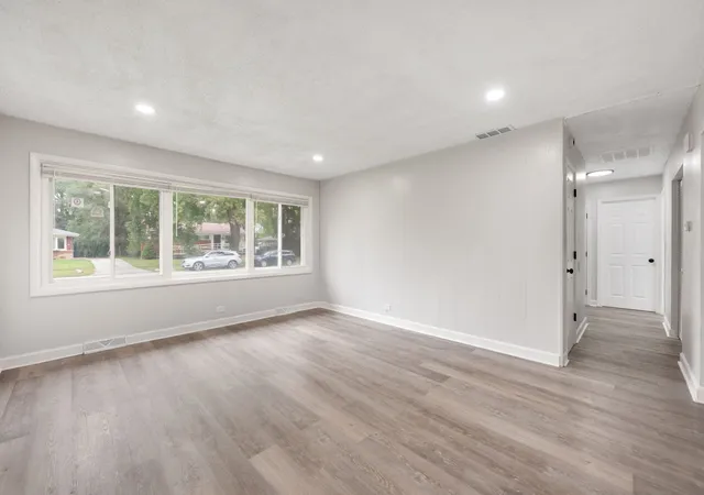 Photo 3 of Single family home for sale at 2829 Stafford Dr, Markham, IL 60428 | MLS# 12767466 | Listing updated on 2026-10-07