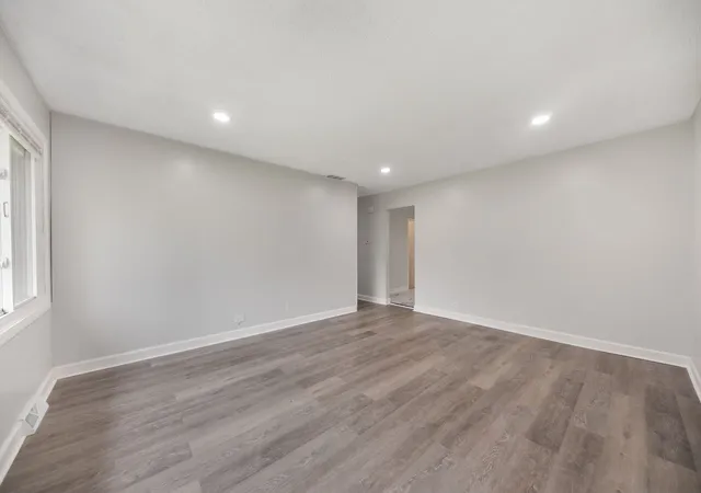 Photo 4 of Single family home for sale at 2829 Stafford Dr, Markham, IL 60428 | MLS# 12767466 | Listing updated on 2026-10-07