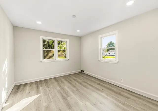 Photo 4 of Single family home for sale at 1209 Colorado Ave, Joliet, IL 60435 | MLS# 12767486 | Listing updated on 2026-10-10