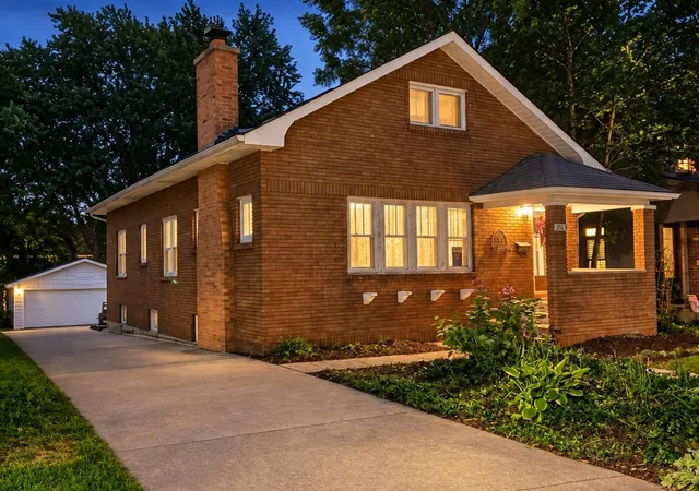 Photo 1 of Single family home for sale at 20 S Julian St, Naperville, IL 60540 | MLS# 12767488 | Listing updated on 2026-10-08