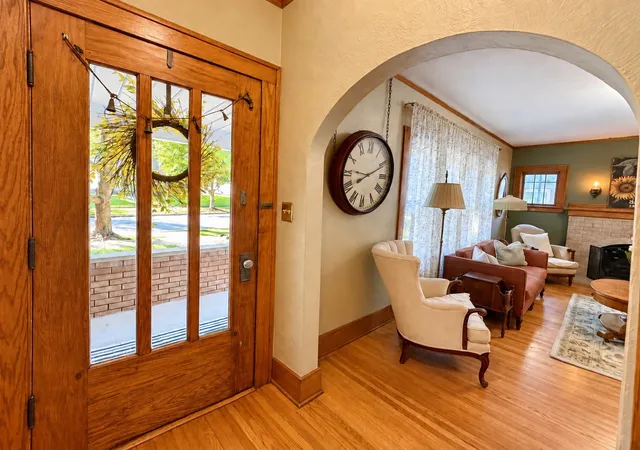 Photo 3 of Single family home for sale at 20 S Julian St, Naperville, IL 60540 | MLS# 12767488 | Listing updated on 2026-10-08