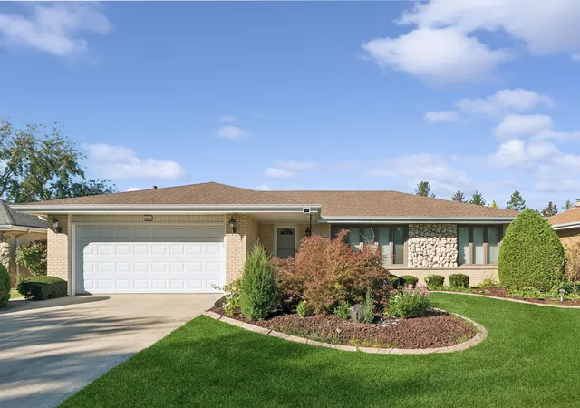 Photo 1 of Single family home for sale at 15324 Heather Ct, Orland Park, IL 60462 | MLS# 12767490 | Listing updated on 2026-10-21