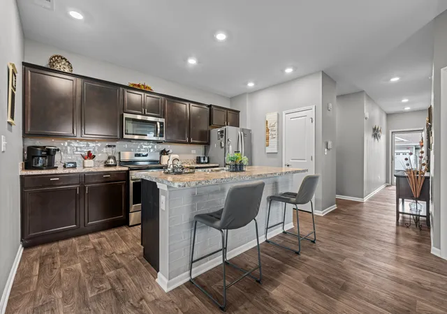 Photo 3 of Townhouse for sale at 230 Sussex Ct, North Aurora, IL 60542 | MLS# 12767496 | Listing updated on 2026-10-01