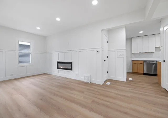 Photo 3 of Single family home for sale at 17821 Roy St, Lansing, IL 60438 | MLS# 12767511 | Listing updated on 2026-10-01