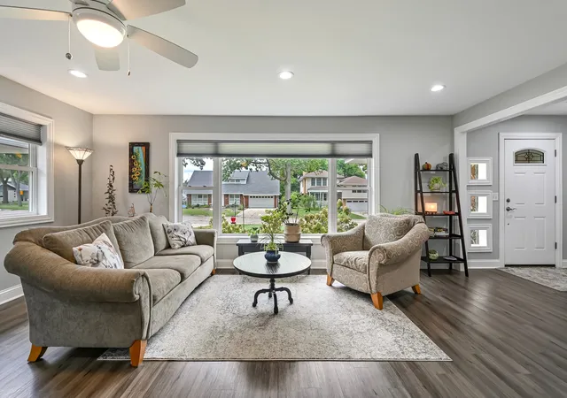 Photo 3 of Single family home for sale at 3967 Western Ave, Western Springs, IL 60558 | MLS# 12767526 | Listing updated on 2026-09-24