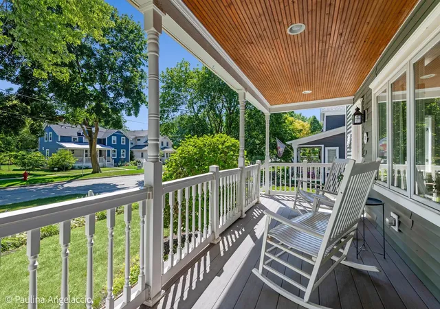 Photo 2 of Single family home for sale at 318 W Lake St, Barrington, IL 60010 | MLS# 12767529 | Listing updated on 2026-09-23
