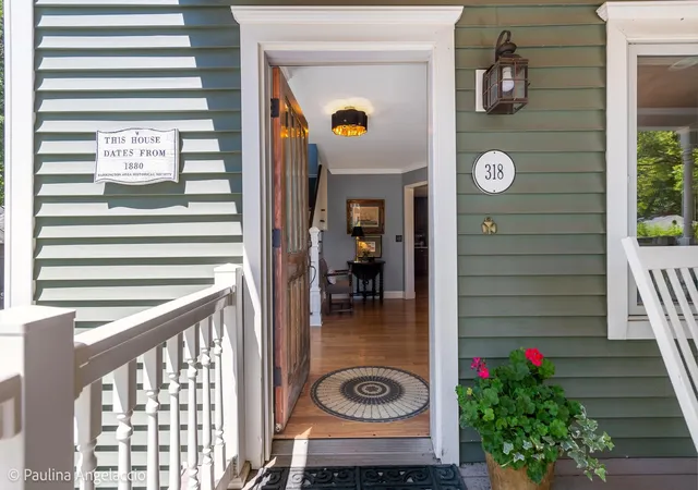 Photo 3 of Single family home for sale at 318 W Lake St, Barrington, IL 60010 | MLS# 12767529 | Listing updated on 2026-09-23
