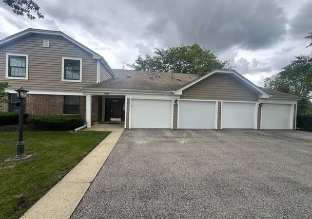 Condo for sale at 109 Sussex Cir #C1, Schaumburg, IL 60193 | MLS# 12767550