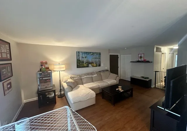 Photo 4 of Condo for sale at 109 Sussex Cir #C1, Schaumburg, IL 60193 | MLS# 12767550 | Listing updated on 2026-09-23