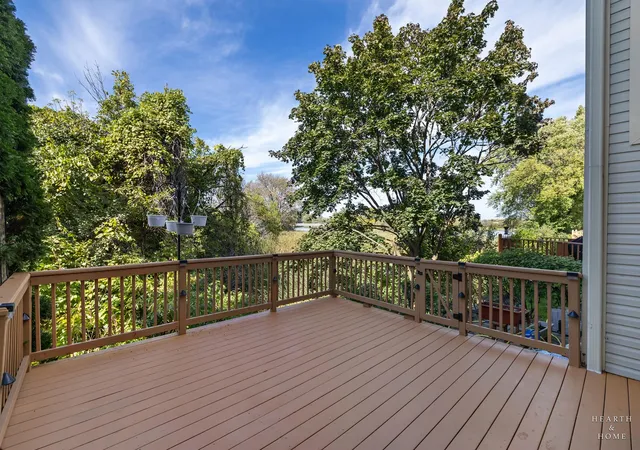 Photo 3 of Townhouse for sale at 448 E Fawn Ln, Palatine, IL 60074 | MLS# 12767553 | Listing updated on 2026-10-07