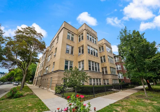Condo for sale at 5030 N Leavitt St #3, Chicago, IL 60625 | MLS# 12767561