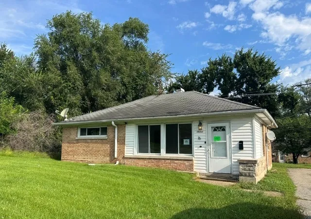Photo 1 of Single family home for sale at 16 Sauk Trl, Park Forest, IL 60466 | MLS# 12767568 | Listing updated on 2026-09-23
