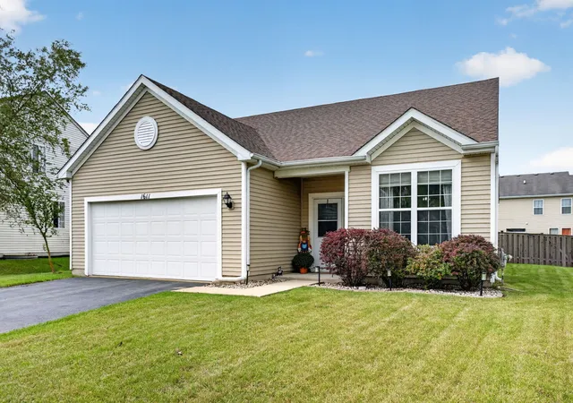 Photo 1 of Single family home for sale at 1611 Balboa Dr, Minooka, IL 60447 | MLS# 12767569 | Listing updated on 2026-09-24
