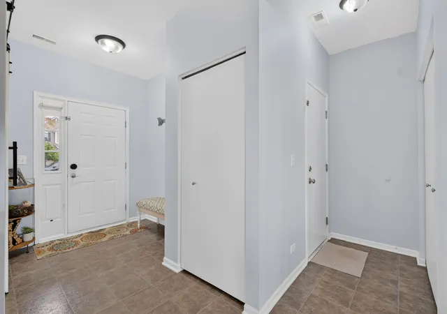 Photo 4 of Single family home for sale at 1611 Balboa Dr, Minooka, IL 60447 | MLS# 12767569 | Listing updated on 2026-09-24
