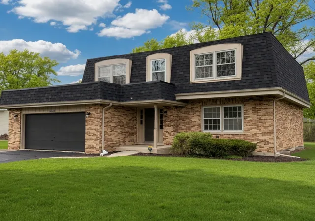Single family home for sale at 3451 Ithaca Rd, Olympia Fields, IL 60461 | MLS# 12767572