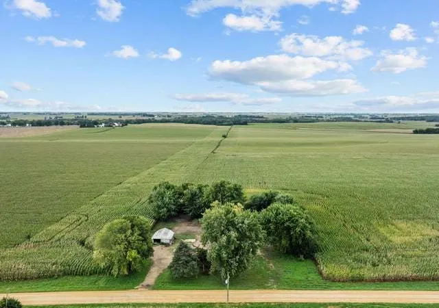 Photo 3 of Sale Pending at 14282 W Robin Rd, Polo, IL 61064 | MLS# 12767573 | Listing updated on 2026-09-30