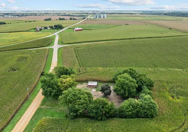 Photo 4 of Sale Pending at 14282 W Robin Rd, Polo, IL 61064 | MLS# 12767573 | Listing updated on 2026-09-30