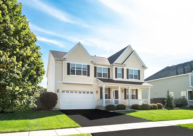 Photo 1 of Single family home for sale at 2416 Heron Ln, Wauconda, IL 60084 | MLS# 12767588 | Listing updated on 2026-10-03