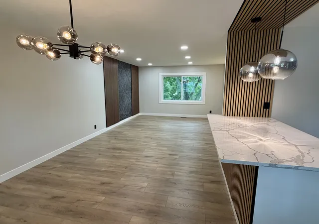 Photo 2 of Single family home for sale at 807 Hayward Ave, Streamwood, IL 60107 | MLS# 12767600 | Listing updated on 2026-10-05