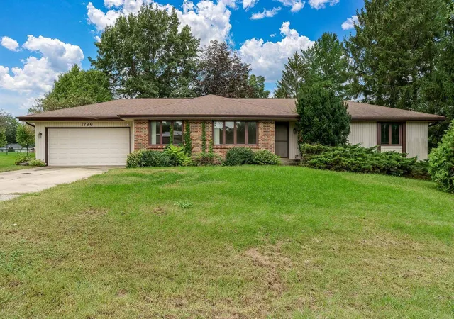 Photo 1 of Single family home for sale at 1796 Bracknel Blvd, Rockford, IL 61103 | MLS# 12767650 | Listing updated on 2026-09-23
