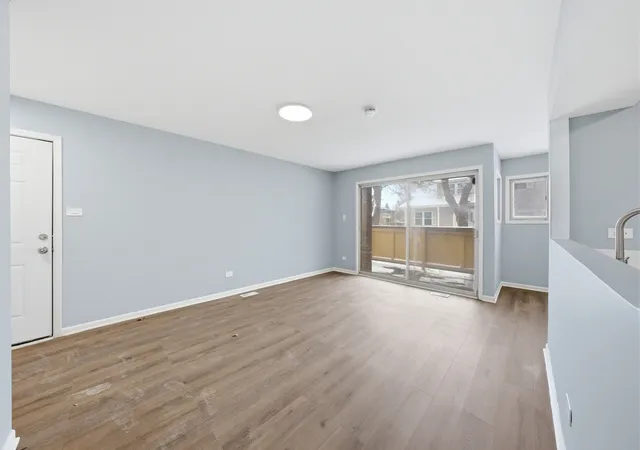 Photo 4 of Townhouse for sale at 19425 Oak Ave, Country Club Hills, IL 60478 | MLS# 12767663 | Listing updated on 2026-09-24