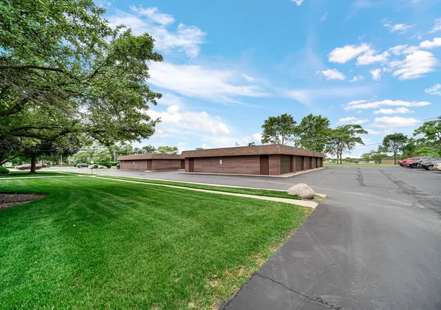 Photo 3 of Condo for sale at 1030 S Fernandez Ave #4-M, Arlington Heights, IL 60005 | MLS# 12767673 | Listing updated on 2026-09-23