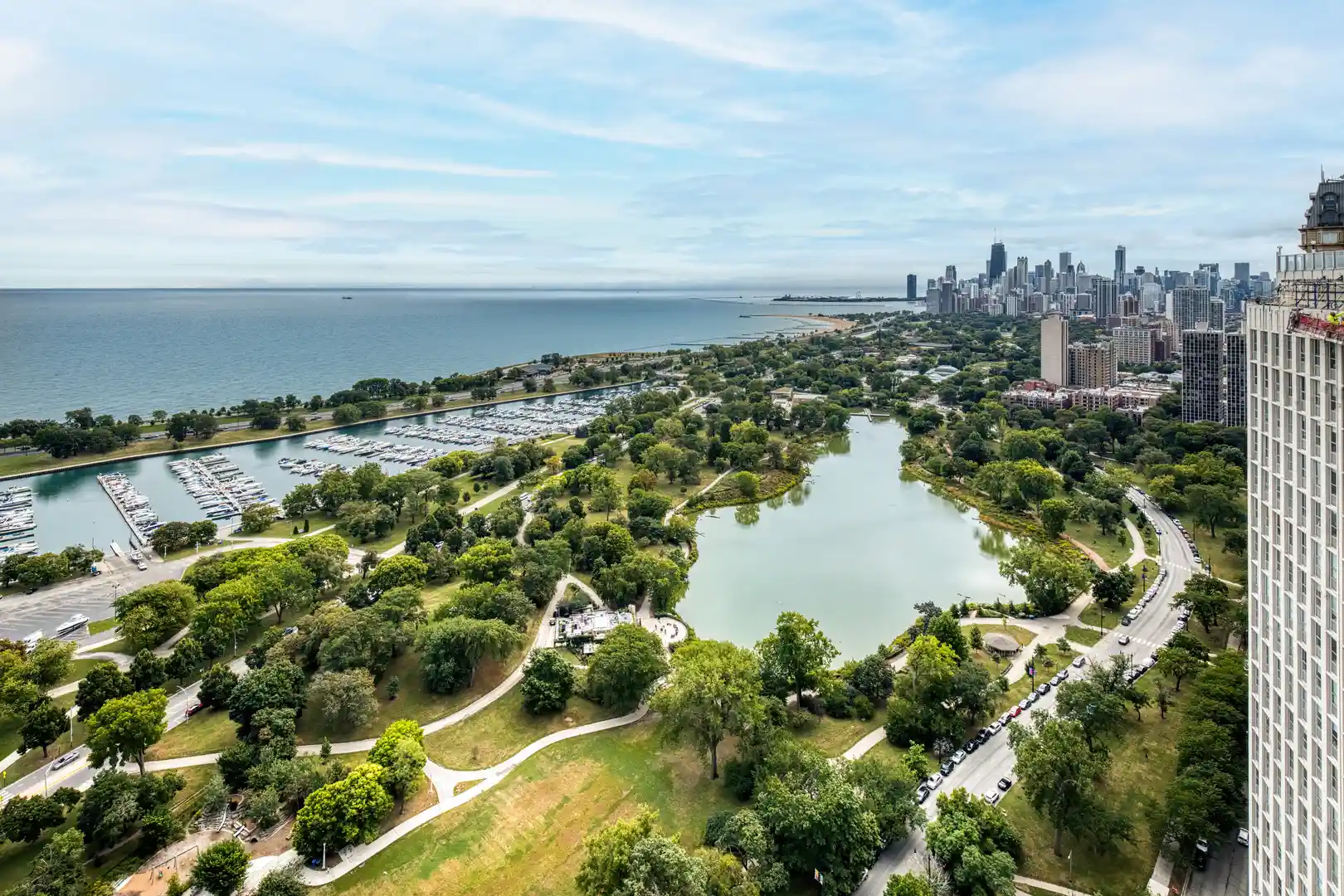 Listing Photo 32 - Condo for sale in 2650 N Lakeview Ave located at 2650 N Lakeview Ave, Chicago, IL 60614 - Unit #1201