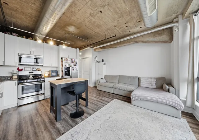 Photo 3 of Condo for sale at 1550 S Blue Is Ave #918, Chicago, IL 60608 | MLS# 12767725 | Listing updated on 2026-09-24