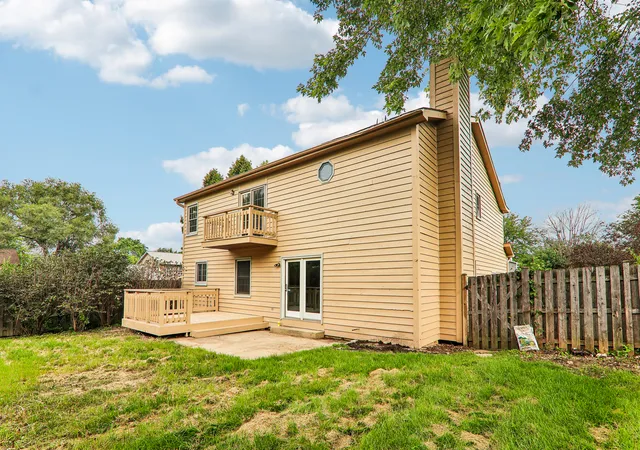 Photo 4 of Single family home for sale at 4399 Bluebird Ct, Gurnee, IL 60031 | MLS# 12767728 | Listing updated on 2026-10-07