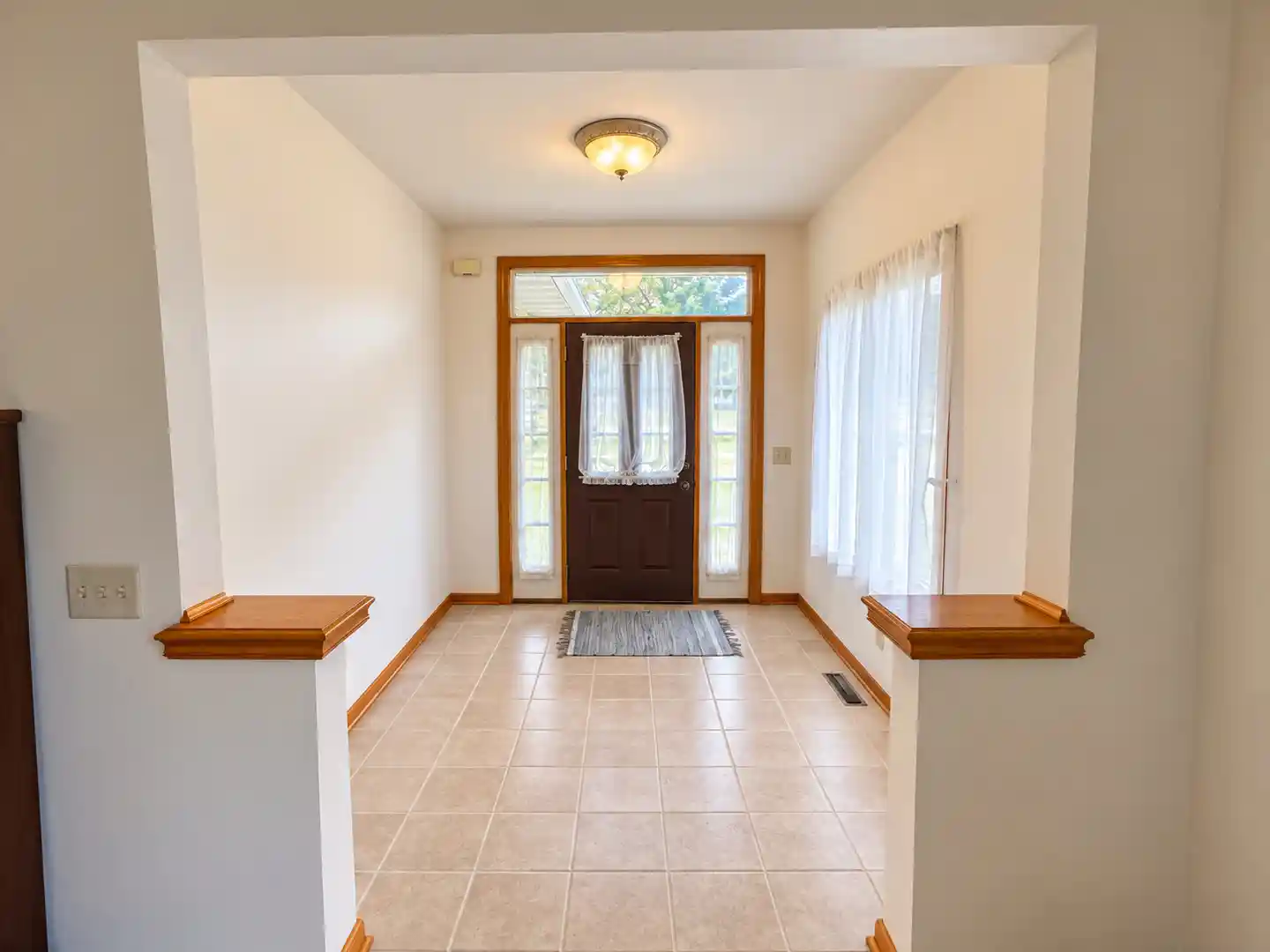 Listing Photo 2 - Condo for sale in 313 Bryant Cir Dr located at 313 Bryant Cir Dr, Princeton, IL 61356 - Unit #313