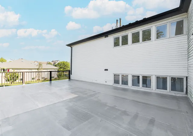 Photo 3 of Multi family home for sale at 372 Alta Dr, Grayslake, IL 60030 | MLS# 12767750 | Listing updated on 2026-10-02