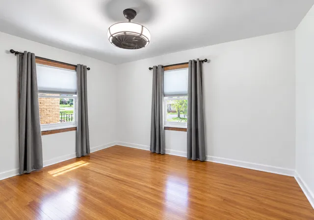 Photo 3 of Single family home for sale at 218 N Marion Ave, Bartlett, IL 60103 | MLS# 12767757 | Listing updated on 2026-10-01