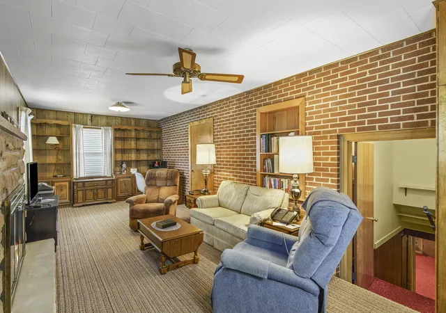 Photo 3 of Single family home for sale at 206 E Church St, Plano, IL 60545 | MLS# 12767777 | Listing updated on 2026-10-01