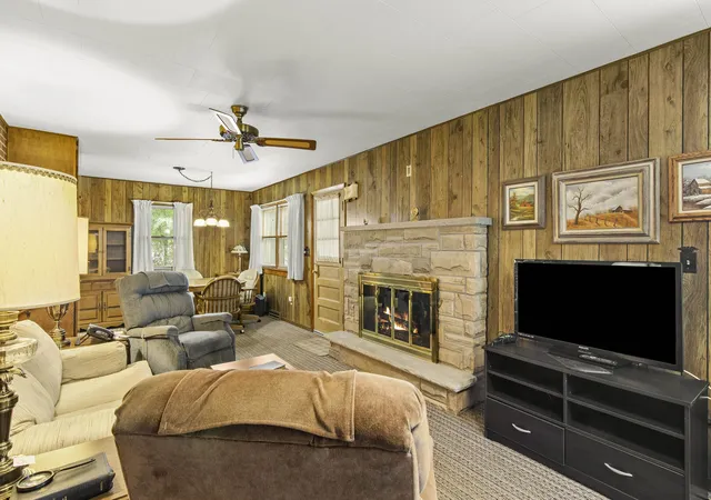 Photo 3 of Single family home for sale at 206 E Church St, Plano, IL 60545 | MLS# 12767777 | Listing updated on 2026-10-01