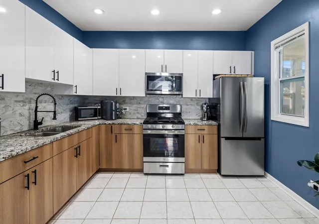 Photo 4 of Single family home for sale at 3510 N Narragansett Ave, Chicago, IL 60634 | MLS# 12767778 | Listing updated on 2026-10-06