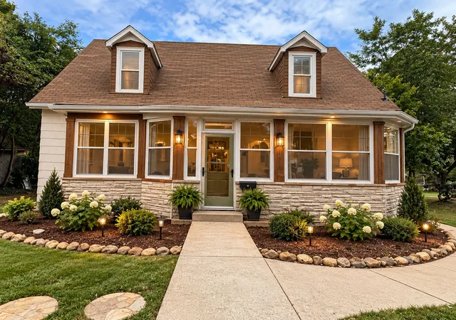 Photo 2 of Single family home for sale at 440 E Park St, Duquoin, IL 62832 | MLS# 12767789 | Listing updated on 2026-10-01