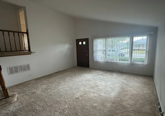 Photo 2 of Single family home for sale at 15239 Hamlin Ave, Midlothian, IL 60445 | MLS# 12767791 | Listing updated on 2026-10-07