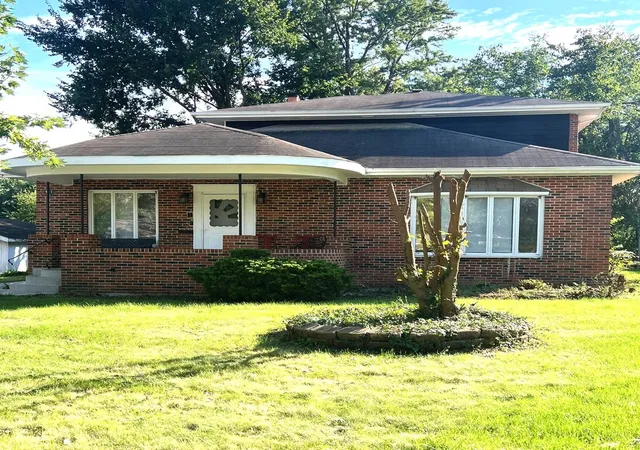 Photo 1 of Single family home for sale at 411 Suwanee St, Park Forest, IL 60466 | MLS# 12767792 | Listing updated on 2026-09-24