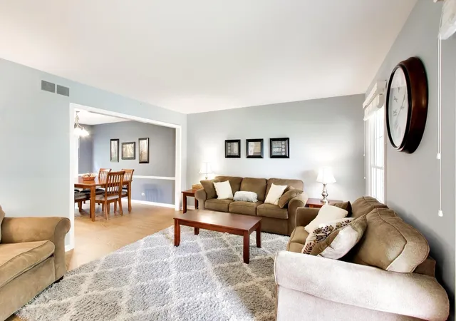 Photo 4 of Single family home for sale at 816 Cyn Run Rd, Naperville, IL 60565 | MLS# 12767801 | Listing updated on 2026-09-26