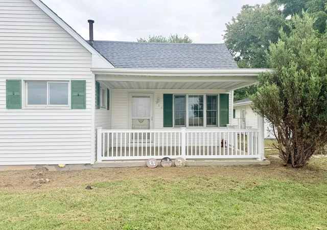 Photo 1 of Single family home for sale at 314 N Constant St, Dawson, IL 62520 | MLS# 12767818 | Listing updated on 2026-09-24