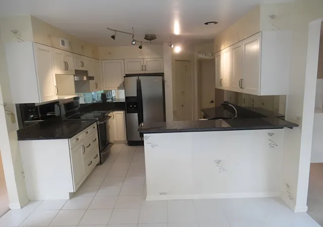Photo 4 of Townhouse for sale at 815 Winchester Ln, Northbrook, IL 60062 | MLS# 12767849 | Listing updated on 2026-09-29