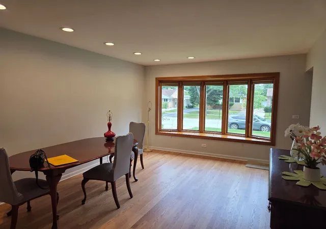 Photo 2 of Single family home for sale at 8506 N Oriole Ave, Niles, IL 60714 | MLS# 12767865 | Listing updated on 2026-09-23