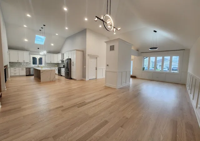 Photo 2 of Single family home for sale at 8416 Mansfield Ave, Burbank, IL 60459 | MLS# 12767867 | Listing updated on 2026-09-23