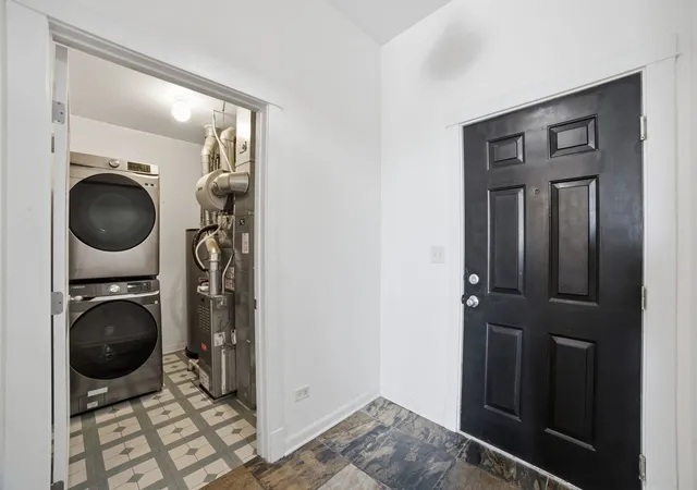 Photo 2 of Condo for sale at 4050 N Lincoln Ave #304, Chicago, IL 60618 | MLS# 12767877 | Listing updated on 2026-09-24