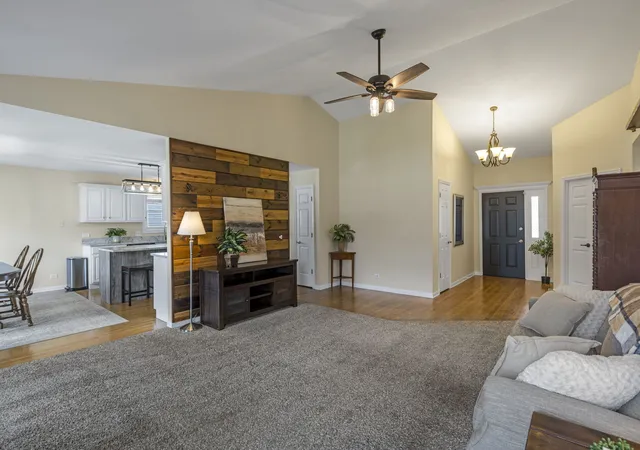 Photo 3 of Single family home for sale at 531 Valerian Ln, Woodstock, IL 60098 | MLS# 12767882 | Listing updated on 2026-10-07